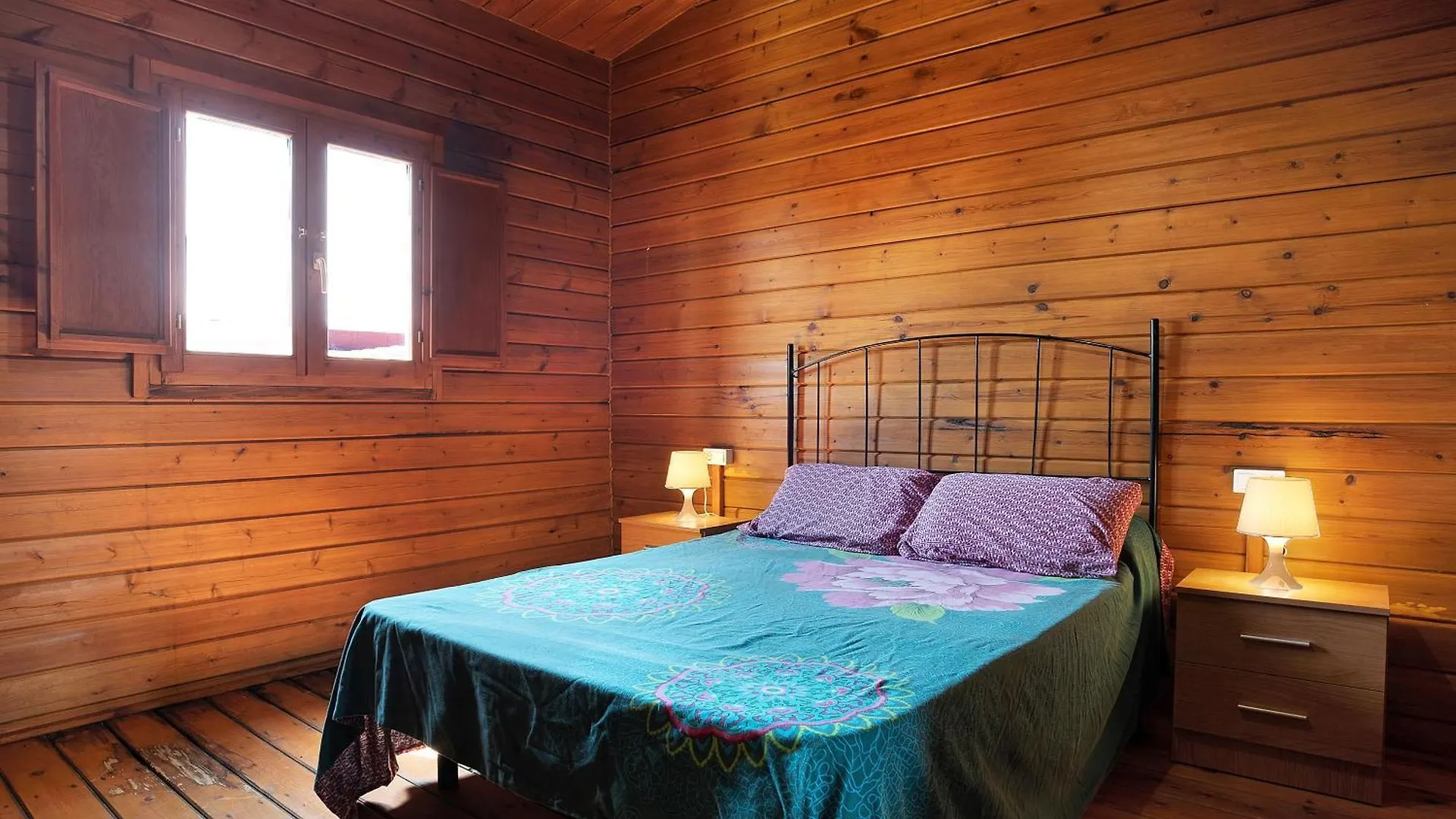 Casa Juana Madera Villa Zahora 0*,